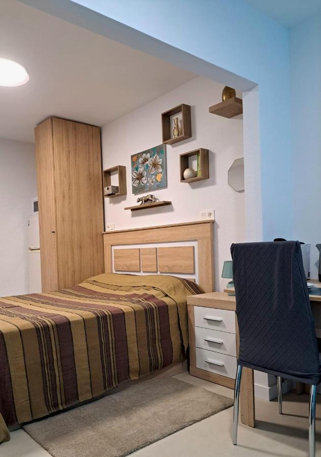 Ferienwohnung Comfortable Studio With Sea View Benidorm Exterior foto